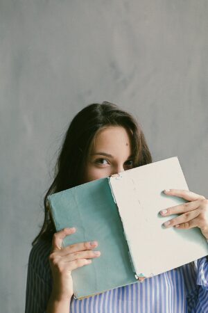 girl-holding-book
